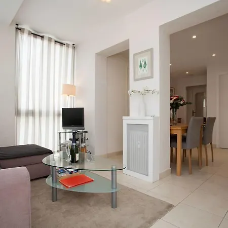 Victor Hugo Topfloor