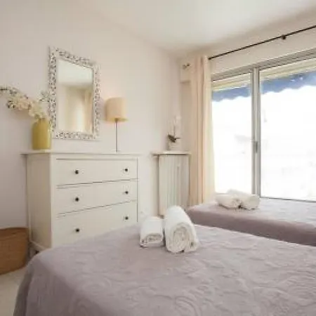 Victor Hugo Topfloor דירה קאן